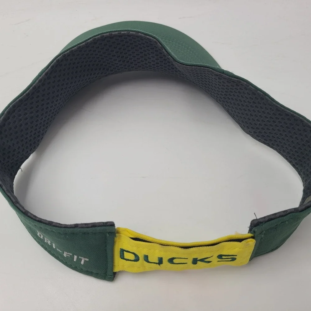 Oregon Ducks Visor Hat Adjustable Nike Green Yellow NCAA Logo Dri-Fit‎ Golf Men